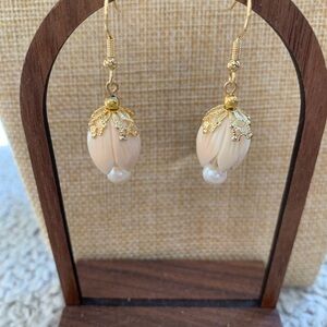 Elegant Gold and Cream Drop Earrings